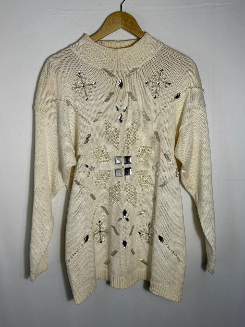 Vintage OHI Beaded Rhinestone Snowflake Sweater Cream L